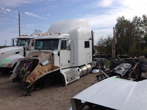 Salvage 2013 Peterbilt 386 - PET13284