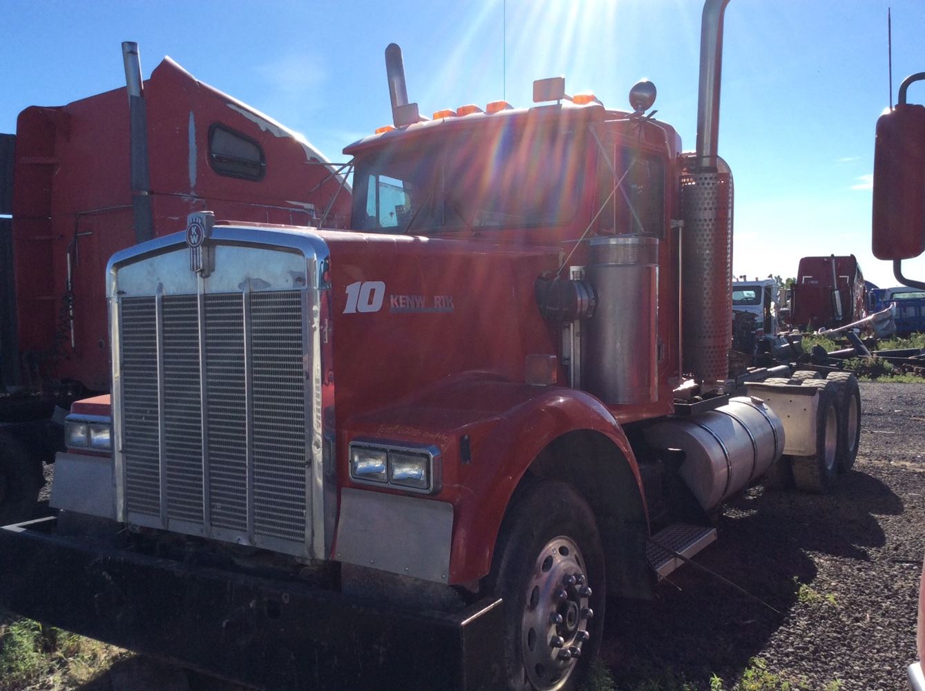 Kenworth  W900B