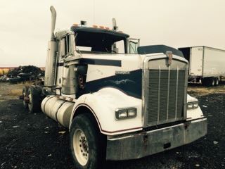 Kenworth  W900B