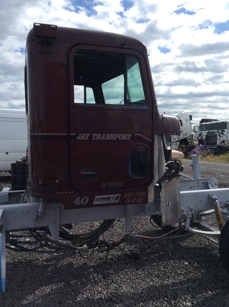 Freightliner  CLASSIC XL