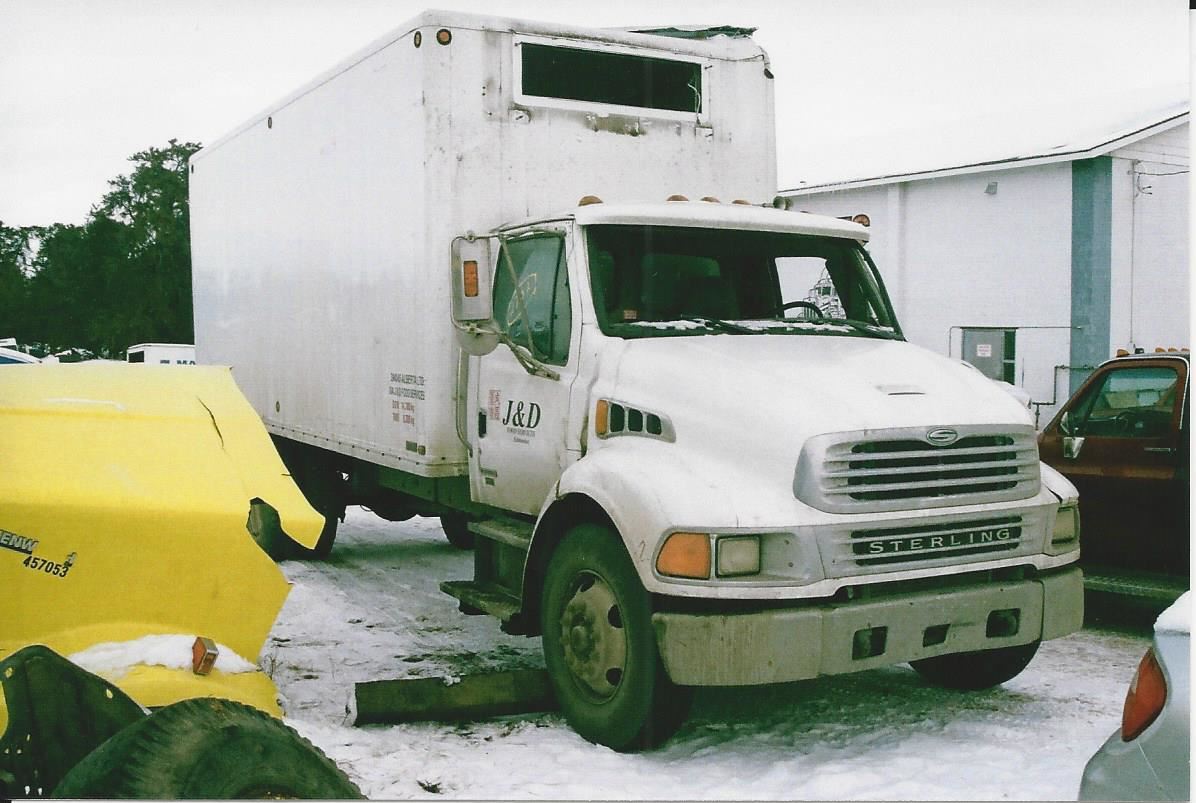 2006 Ford STERLING BADGER TRUCK PARTS (Canada)
