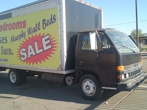 Salvage 1987 Isuzu NPR - SV-741