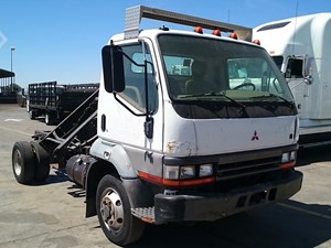 Salvage 1998 Mitsubishi FH211 - SV-740