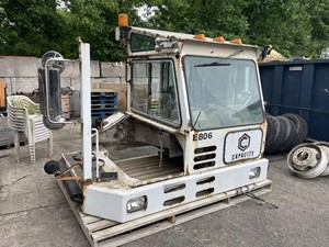 Used 2005 CAPACITY YARD SWITCHER Cab (Stock #14740)) Part Image