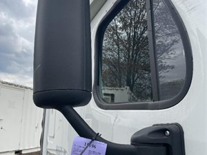 Used 2012 FREIGHTLINER CASCADIA 125 Mirror Image