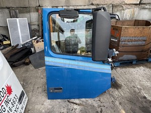 Used 2013 VOLVO VNL Door (Stock #14648)) Part Image