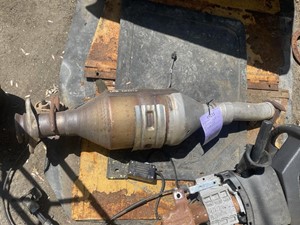 Used 2020 FORD CAB & CHASSIS Catalytic Converter (Stock #15222)) Part Image