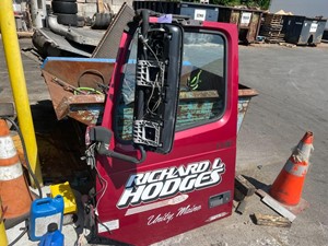 Used 2013 VOLVO VNL Door (Stock #15301)) Part Image