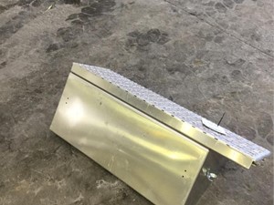 Used Tool Box (Stock #162784)) Part Image