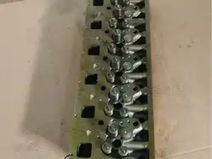 New Mercedes MBE900 Head Image