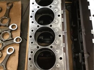 Used Cummins ISX Block (Stock #166289)) Part Image