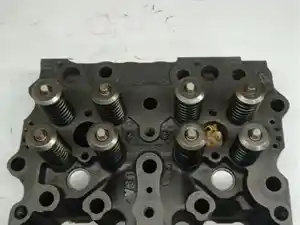 Used Cummins N-14 Head Image