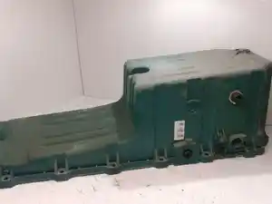 Used Volvo Oil Pan (Stock #156765)) Part Image