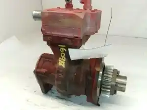 Used Wabco Air Compressor (Stock #160918)) Part Image