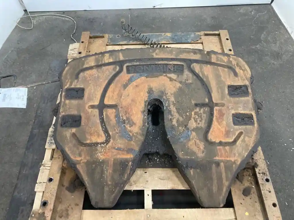 Used 2006 MACK Fifth Wheel for sale Des Moines Iowa United States