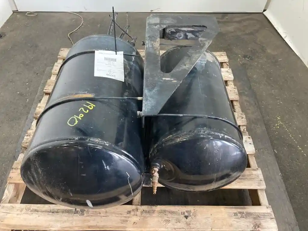 Used 2007 MACK CV713 GRANITE Air Tank for sale Des Moines Iowa United