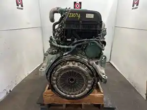 Used 2017 VOLVO D13 SCR Engine Assy Image