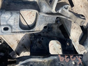 Used 2018 KENWORTH T680 Bracket Image