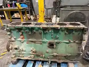 Used 2014 VOLVO D16 SCR Block (Stock #39124)) Part Image