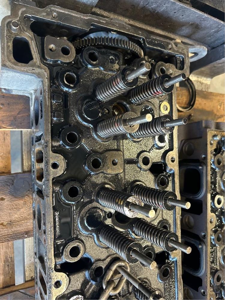 Used DETROIT DD15 Head for sale Abbotsford British Columbia Canada