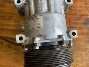 Used PACCAR MX 13 A/C Compressor (Stock #39210)) Part Image