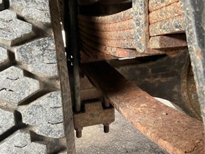 Used 1994 INTERNATIONAL 4600 Spring, Rear Leaf Image