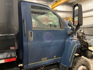 Used 2006 GMC C5500 Door (Stock #8983)) Part Image
