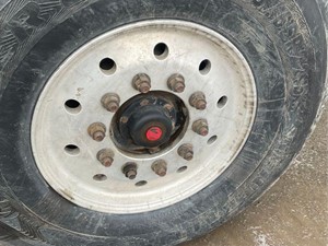 Used 2009 HUB PILOT 22.5 x 14 Tire Image