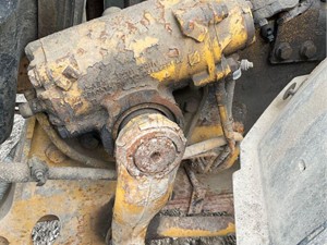 Used 2013 CAT CT660 Steering Gear (Stock #9493)) Part Image