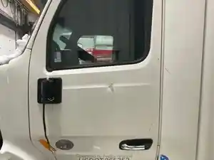 Used 2016 PETERBILT 579 Door (Stock #8534)) Part Image
