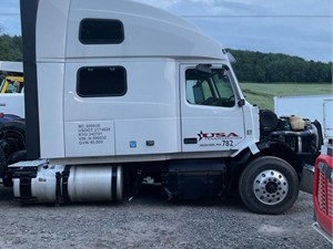 Used 2018 VOLVO VNL Cab (Stock #9712)) Part Image