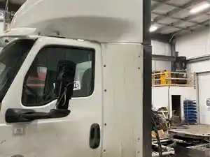 Used 2021 INTERNATIONAL LT 625 Sleeper Fairing (Stock #8766)) Part Image