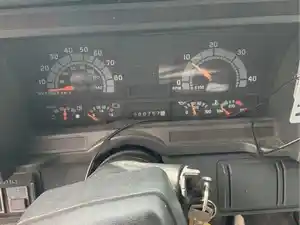 Used 2001 CHEVROLET C6500 Instrument Cluster (Stock #10450)) Part Image