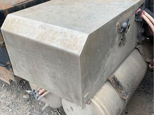 Used 2014 CAT CT660 Battery Box (Stock #9891)) Part Image