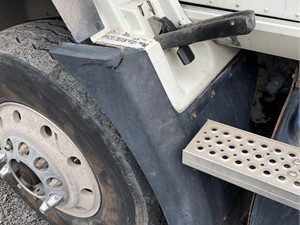 Used 2014 CAT CT660 Fender Extension (Stock #9872)) Part Image