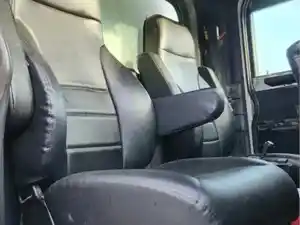 Used 2002 Peterbilt 357 Seat (Stock #P-60303)) Part Image