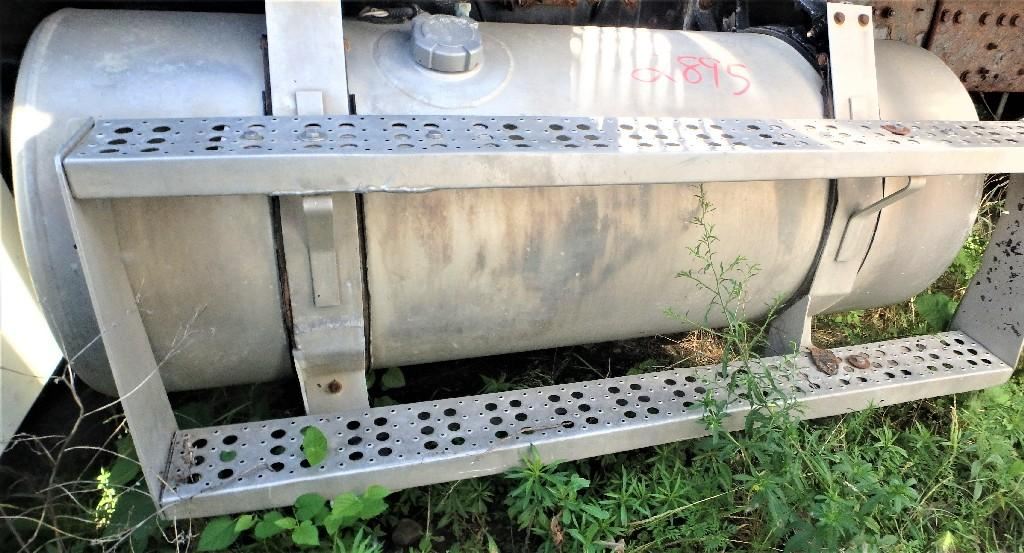 Used 1996 FREIGHTLINER FLD112SD Fuel Tank for sale Des Moines Iowa