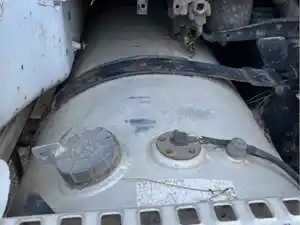 Used 2001 VOLVO TRUCK VNL Fuel Tank (Stock #7521)) Part Image