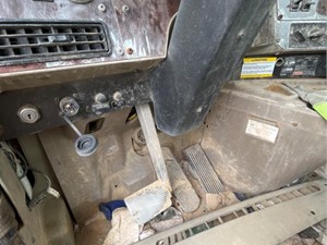 Used 2005 INTERNATIONAL 5600I Steering Column (Stock #6916)) Part Image