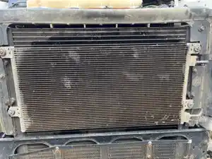 Used 2010 VOLVO TRUCK VNL A/C Condenser (Stock #7476)) Part Image