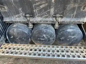 Used 2010 VOLVO TRUCK VNL Air Tank (Stock #7479)) Part Image