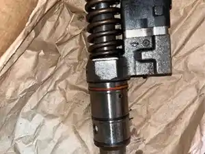 Used DETROIT 60 SER 12.7 Injector (Stock #7343)) Part Image