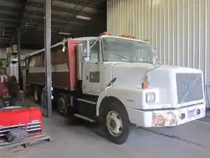 Used 1999 CUMMINS M11 Engine Assy Image