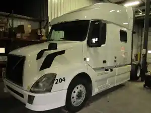 Used 2013 VOLVO VNL Radiator (Stock #7506)) Part Image