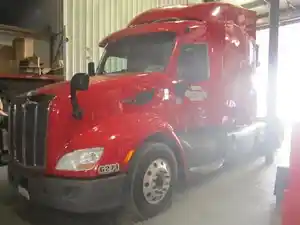 Used 2017 PETERBILT 579 Radiator (Stock #8416)) Part Image