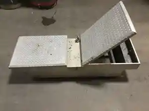 Used Tool Box (Stock #81287)) Part Image