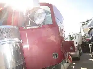 Used 2003 PETERBILT 379 Door (Stock #92801)) Part Image