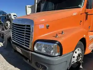 Used 2005 FREIGHTLINER ST120 Hood (Stock #91390)) Part Image
