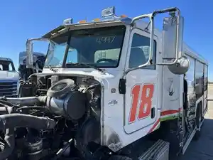 Used 2006 PETERBILT 335 Cab (Stock #91533)) Part Image
