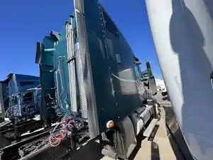 Used 2007 FREIGHTLINER ST120 Sleeper Fairing (Stock #91509)) Part Image